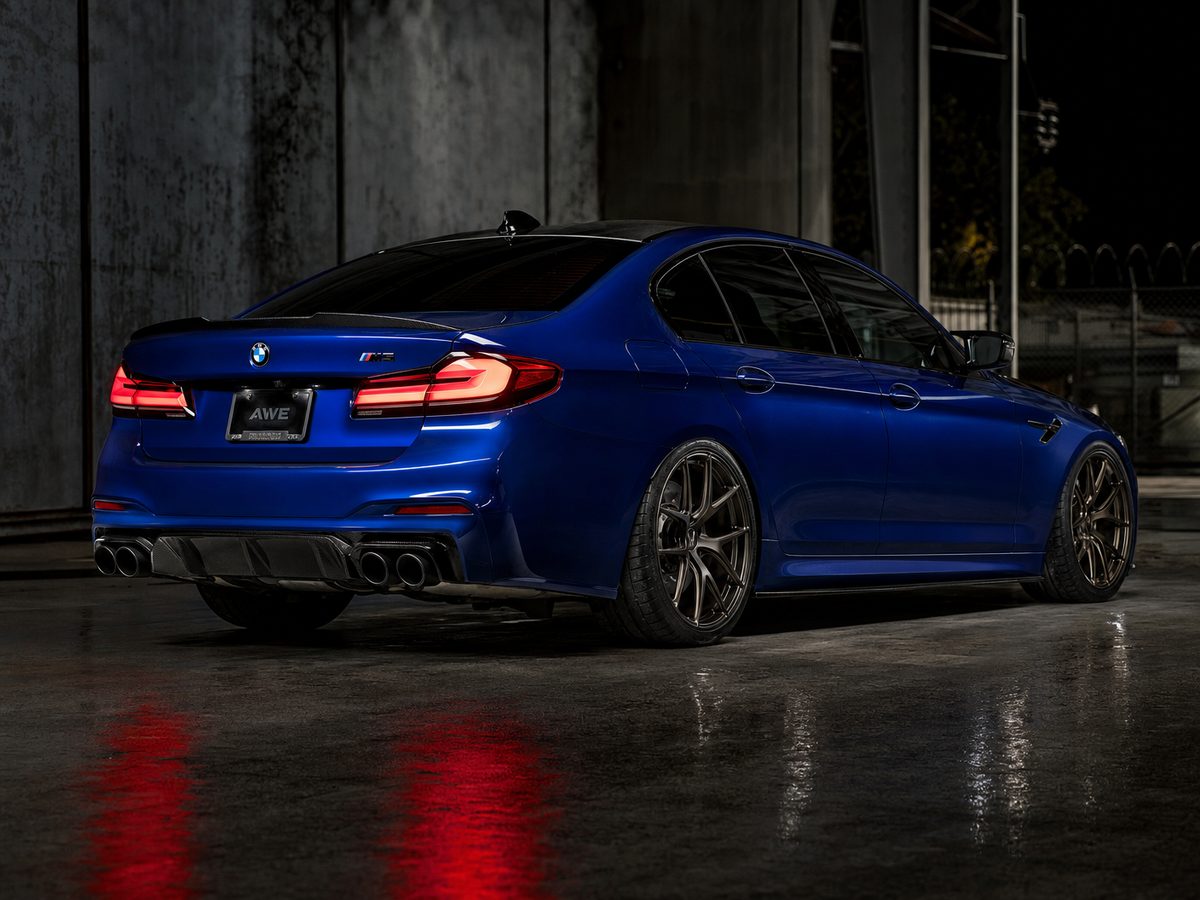 蜜桃传媒 BMW M5改装视频